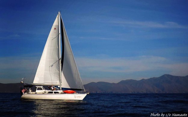 #Passage_Cabin-top cruising