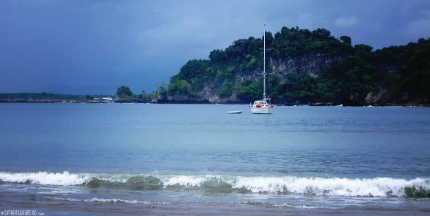 #Roca Bajo Cove_Red Thread on the hook