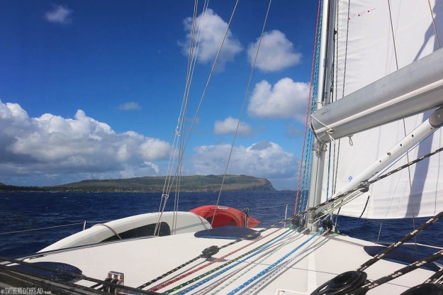 rapa-nui_passage-to-hanga-roa