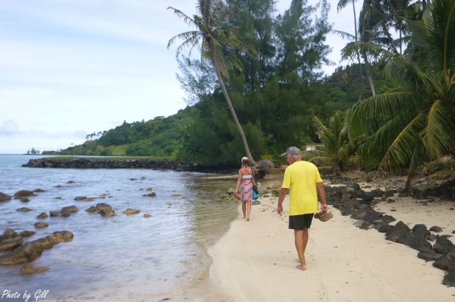 taravai-gambiers_beach-bums